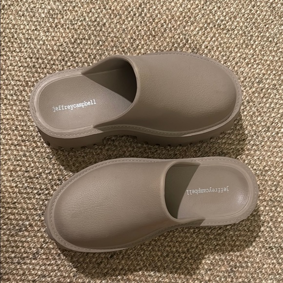 Jeffrey Campbell Taupe Platform Clogs NWOT - Picture 6 of 8